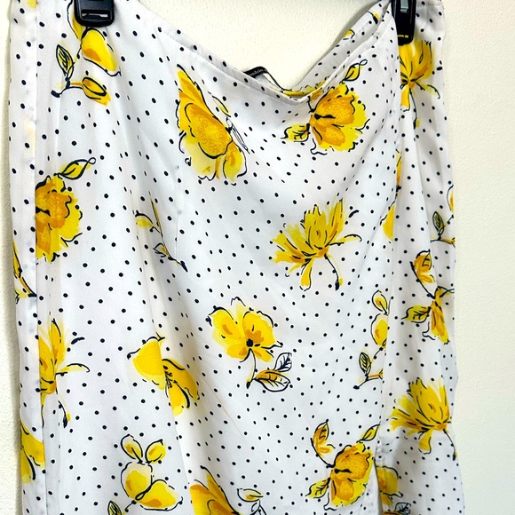 🍋🌼Abercrombie and Fitch spring skirt yellow floral side slit pencil large🌼🍋 - Picture 2 of 6